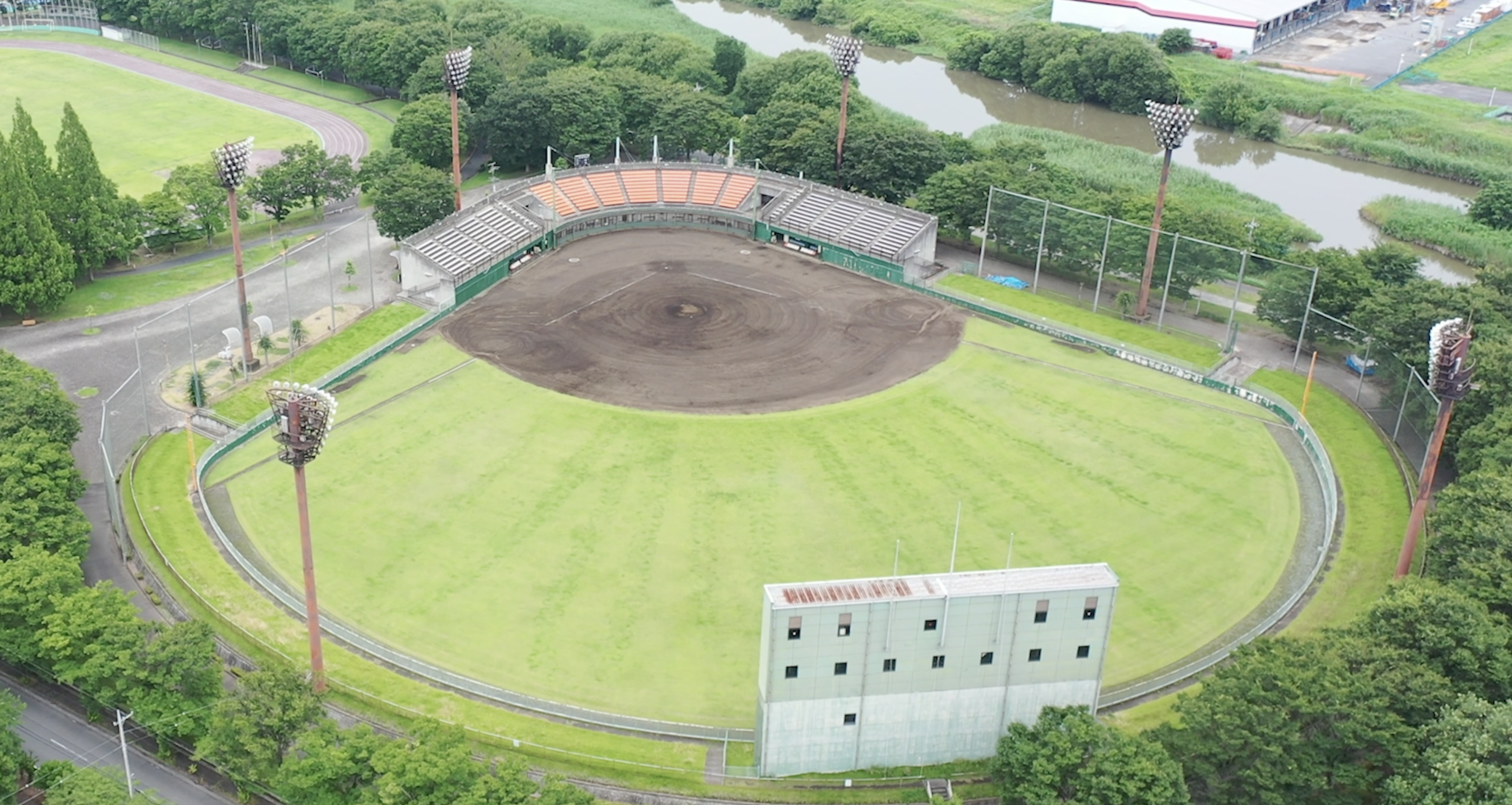 幸手総合公園・ひばりヶ丘球場のドローン撮影画像
